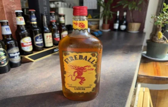 Copa de licor Fireball