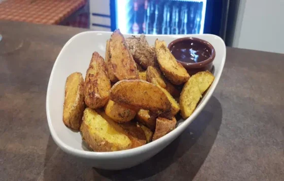 Papas deluxe caseras con toppings