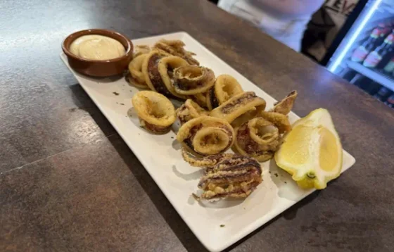 Tapa de calamares fritos