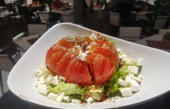 Ensalada de tomate aliñado
