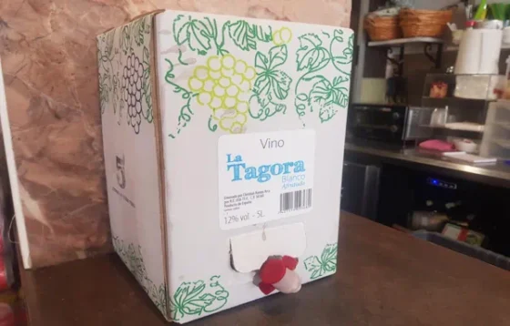 Copa de vino blanco afrutado